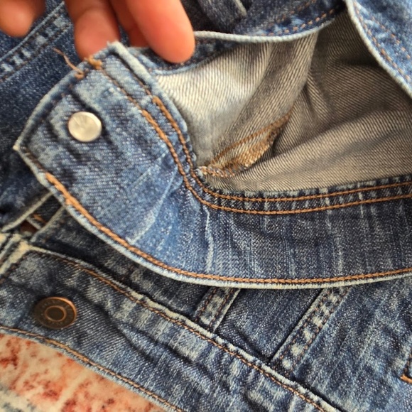 Vintage GAP 1969 Denim Jacket | Classic Medium Wash | Size S - Picture 4 of 5